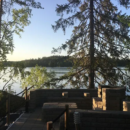 Chalet Idyllic Lakeside